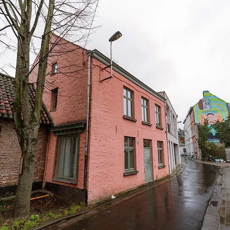 아파트 Huswell - Cozy Retro In The Heart Of *