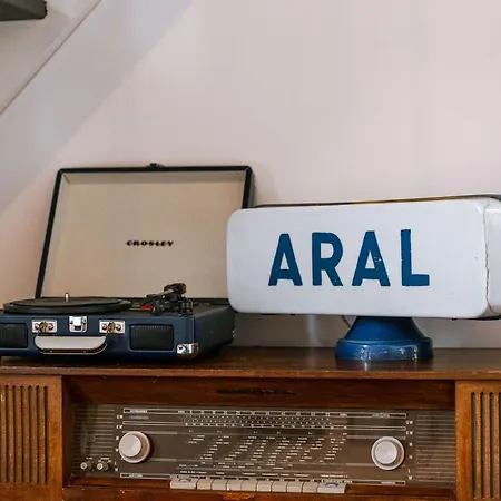 Huswell - Cozy Retro In The Heart Of * Gent