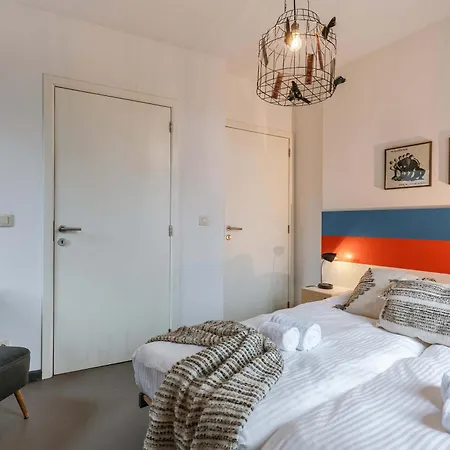 Huswell - Cozy Retro In The Heart Of Appartement *